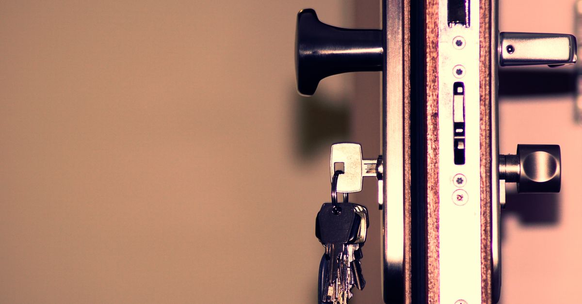 Who Is the Cheapest Locksmith in Hempstead — and When Cheap Costs More — Hempstead Locksmiths